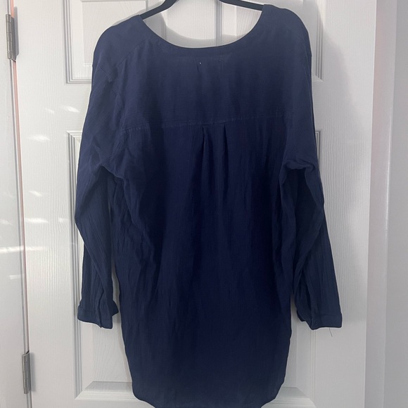 Old Navy Navy Blue Tunic - Picture 2 of 3